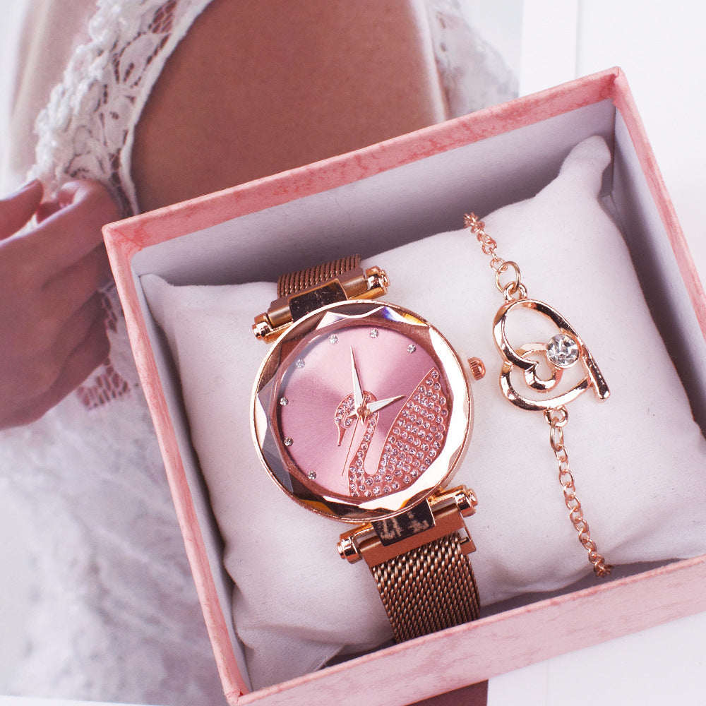 Stylish and Simple Designed Watches for Gifts